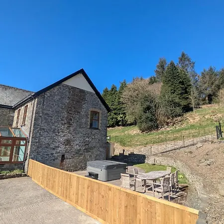 Vale Farm Cottages Brecon Exterior photo