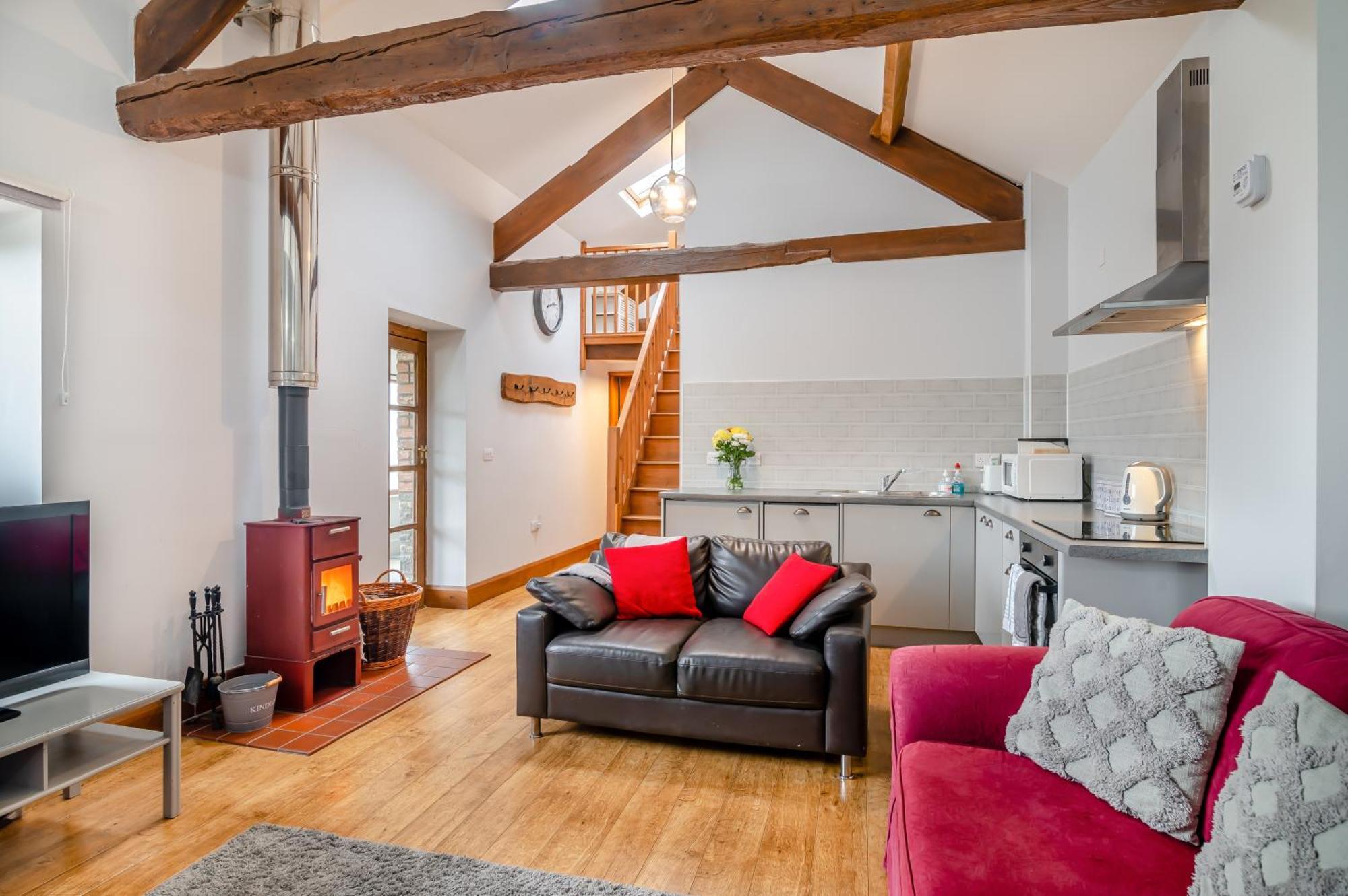 Vale Farm * Brecon
